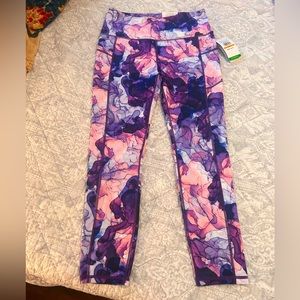 Women’s Gaiam leggings. Size: Medium. Brand new with tags - never worn